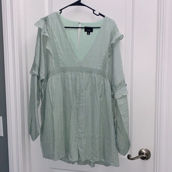 NWT Lumière Mint Boho Ruffle Oversized Romper Size Large - Picture 2 of 16